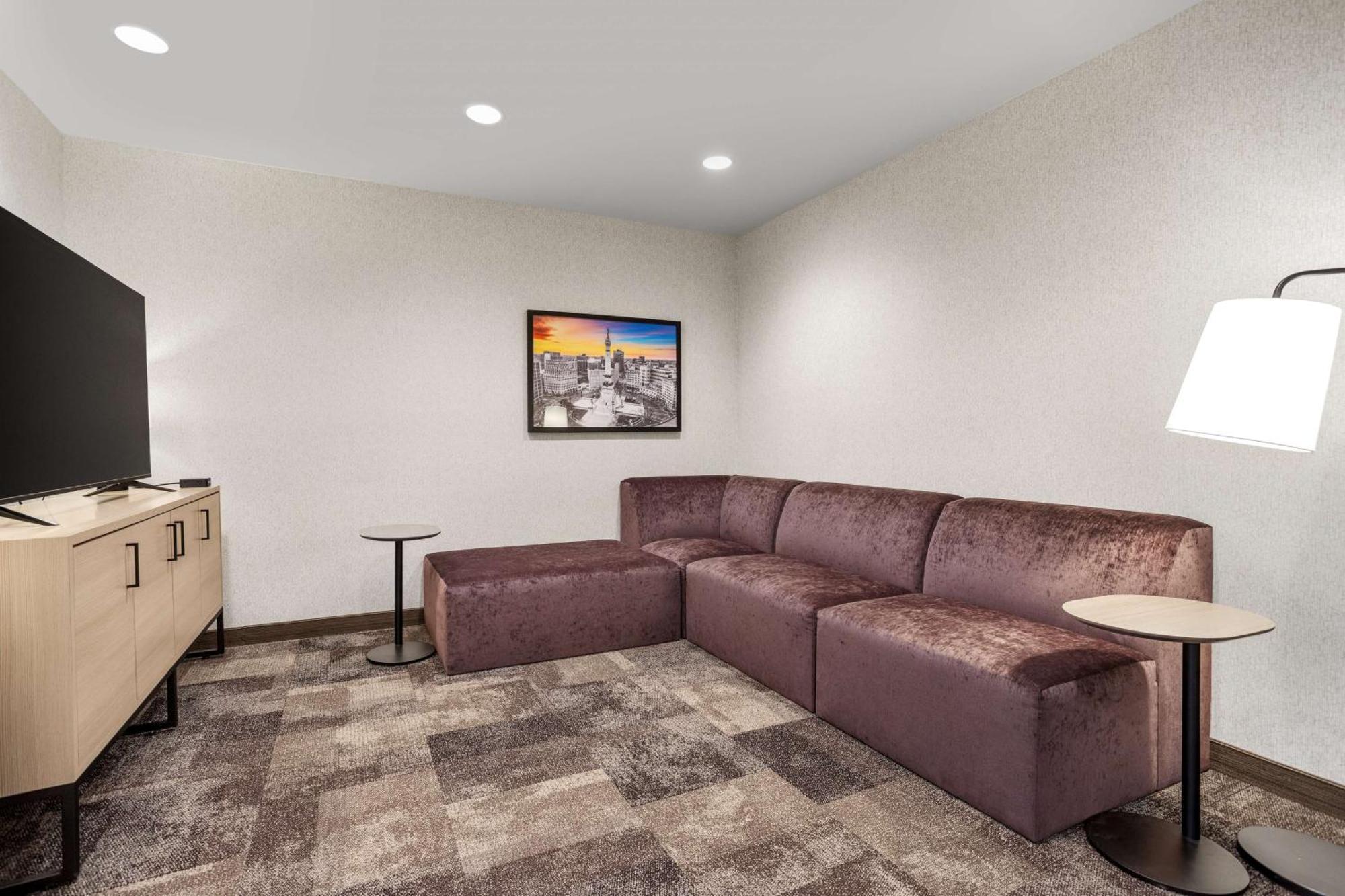 Home2 Suites By Hilton Indianapolis North At Intech Park المظهر الخارجي الصورة